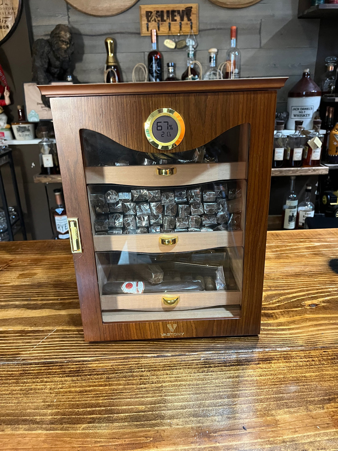 Vastony LED Cabinet Humidor Review